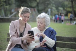 assistenza anziani amalia care